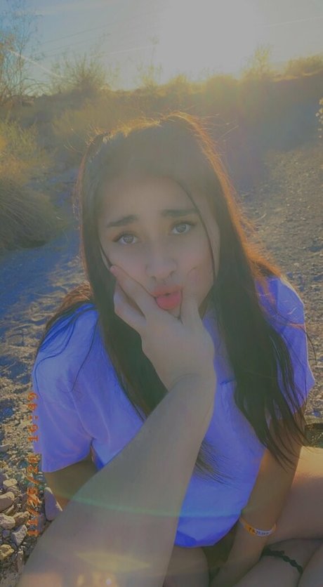 Snixxxxx model hd gallery