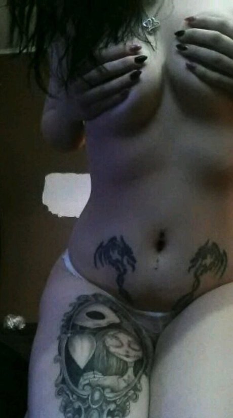 Roxxi Diamond pornstar exclusive pics