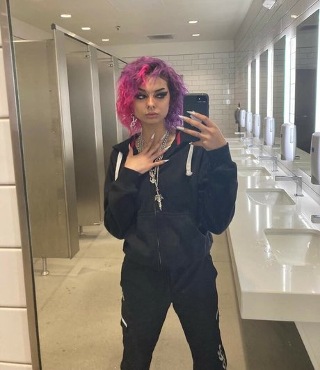 Nymphfairy2002 model pornographic gallery