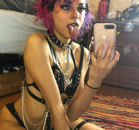 Nymphfairy2002 model pornographic photos