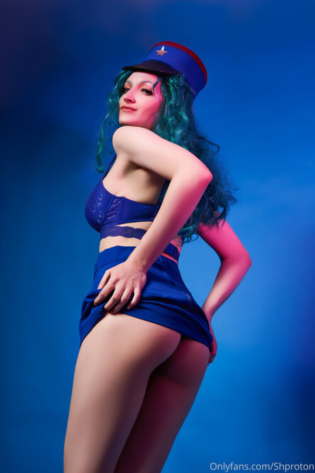 Shproton beautiful star photo