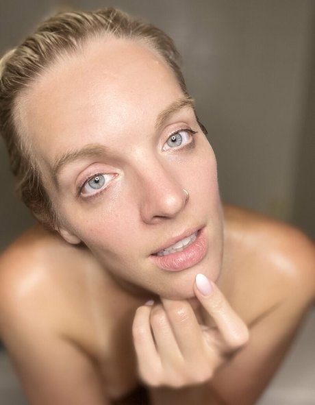 Missy Darling model hot galleries