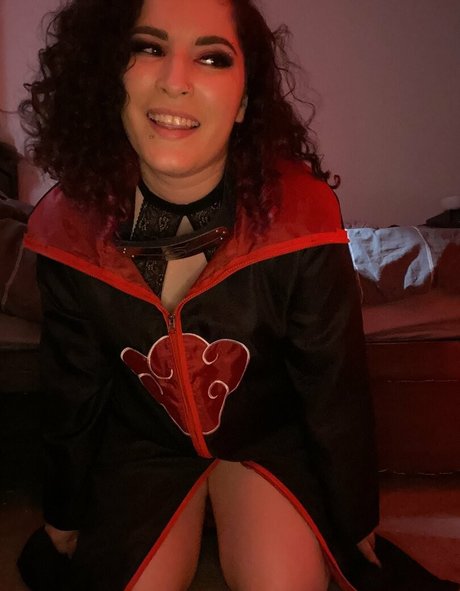 FandomReactions star adult photo