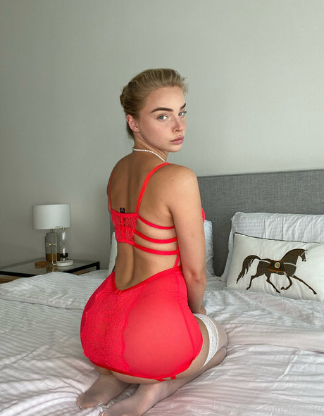 Wolfetrap beautiful actress pictures