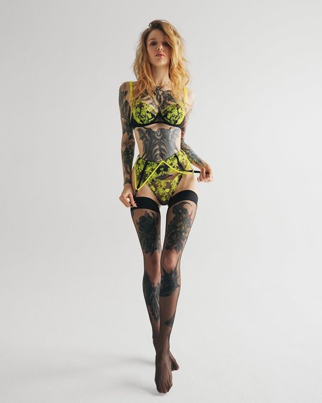 Real Red Fox pornstar xxx galleries