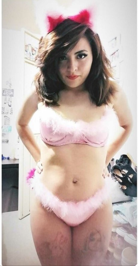 Estefancz pretty pornstar photo