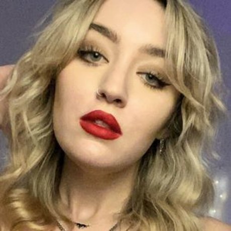 Snowy ASMR model xxx image