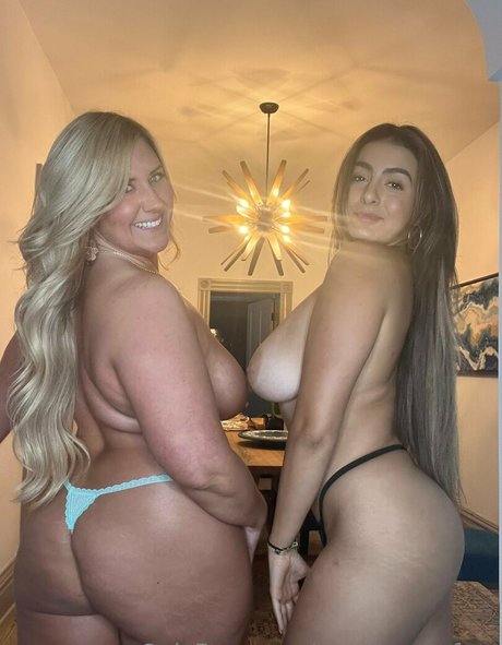 latina blowjob onlyfans art xxx gallery