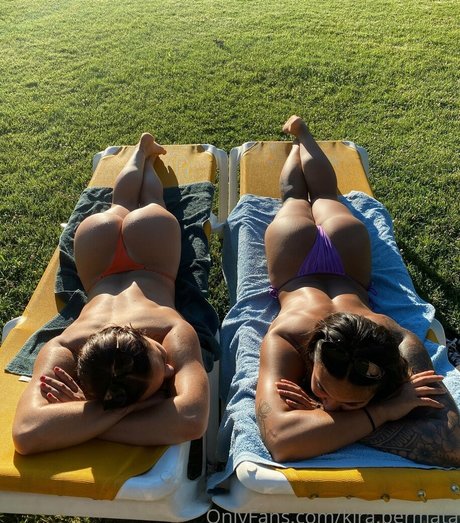 buff bunny98 adult actress photo