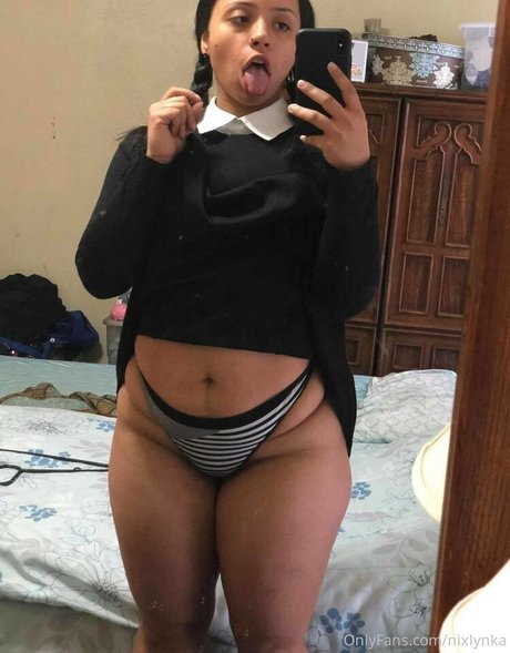Nixlynka pornstar exclusive photos