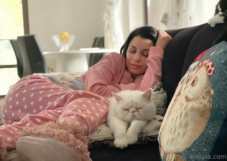 Anisyia_ nude pornstar pics