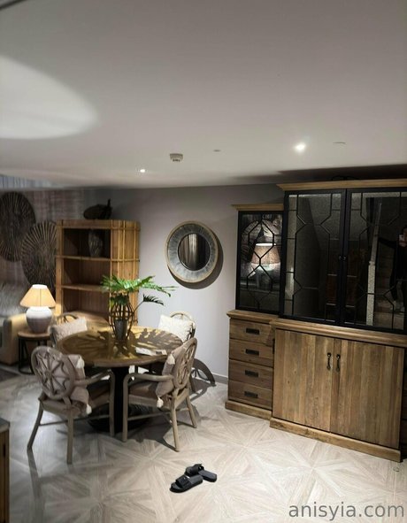 Anisyia_ free actress picture