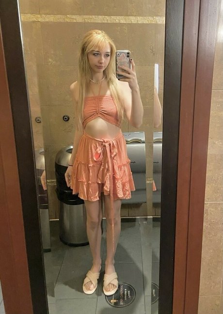 Babymox model nudes images