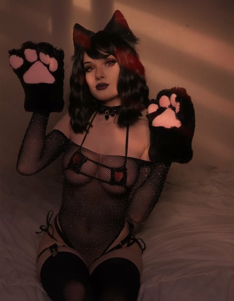 Bunni Lynn model nudes pictures