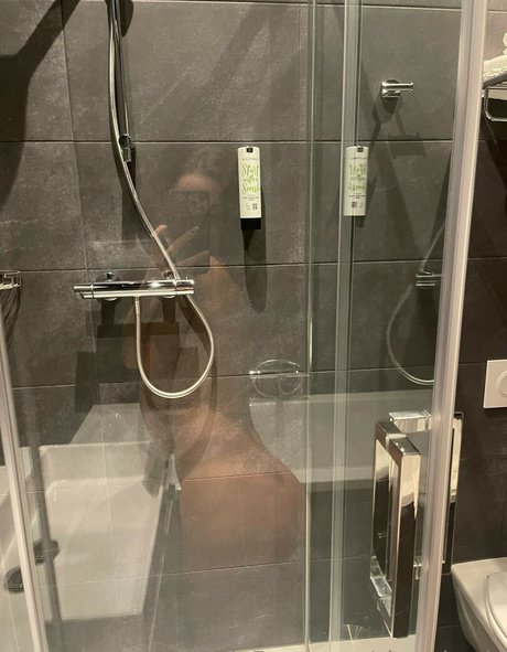 Zhara Kovic pornstar hot pics