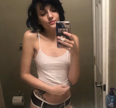 Ayallakarina pornstar high quality images