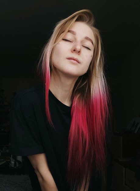 Lana Delmar pornstar art gallery