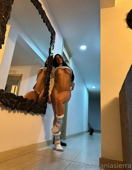 Estefania Sierra exclusive actress pics