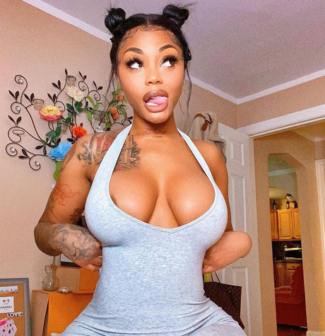 Brandi Sheri model porn pics