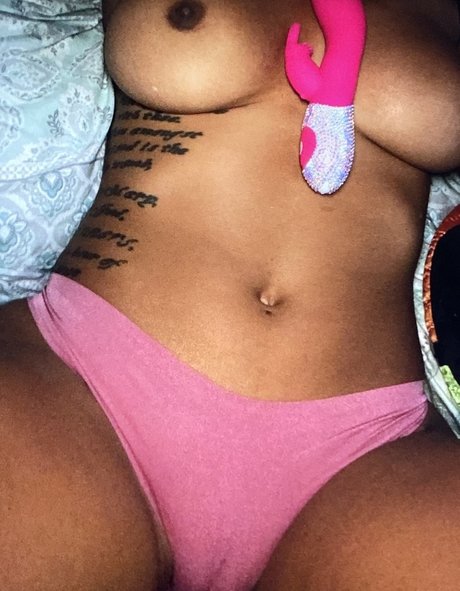 Harley Dean model nudes image