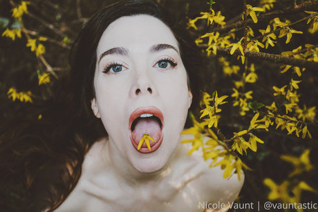 Nicole Vaunt model xxx gallery