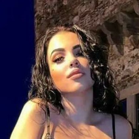 Nikybilusic xxx pornstar pictures