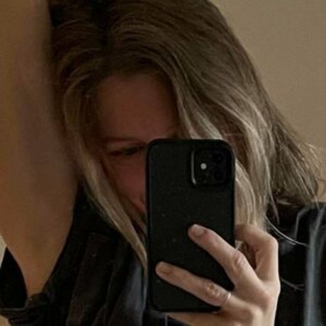 Molly Sunshine sexy actress photos