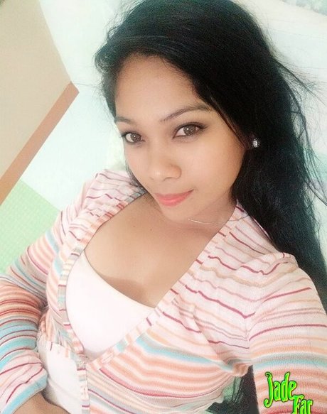 Jade Far nice model picture