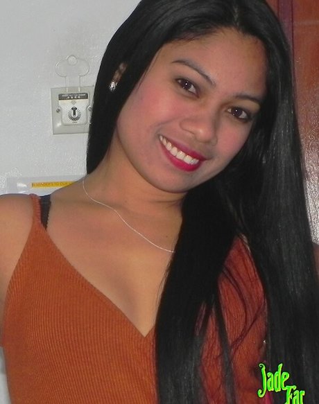 Jade Far model best images