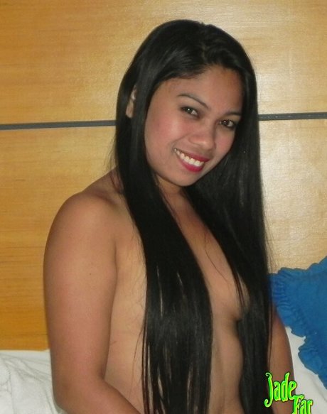 Jade Far naked pornstar picture