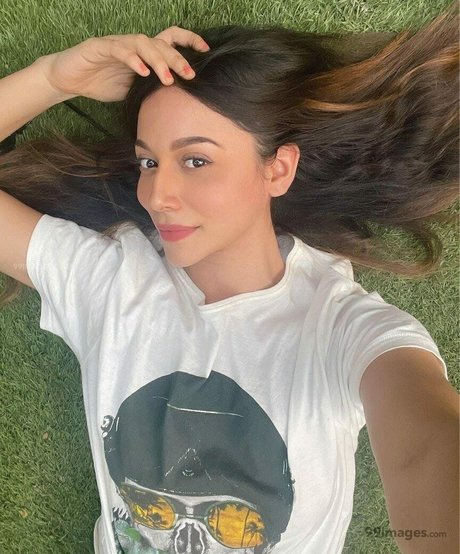 Aahana Kumra best star images