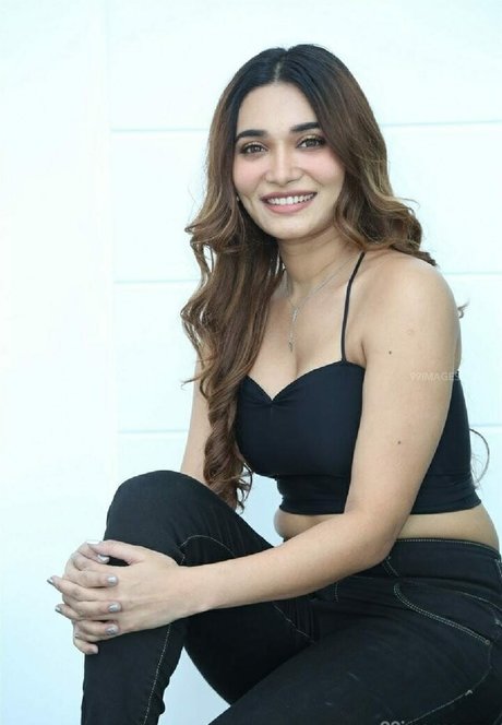 Jenifer Emmanuel nudes star images