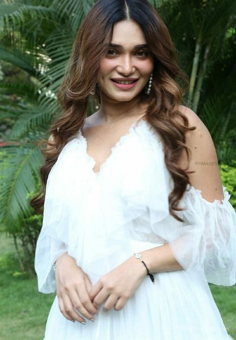 Jenifer Emmanuel sex pornstar photo