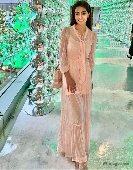 Musskan Sethi pretty pornstar galleries