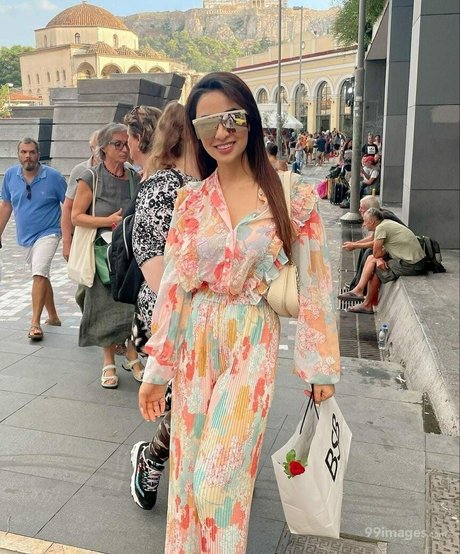 Musskan Sethi naked actress photos