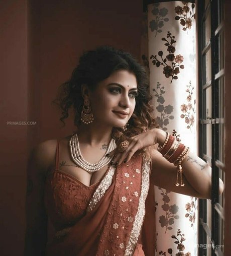 Suhaani Laskar model perfect archive