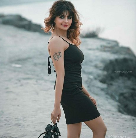 Suhaani Laskar pretty model image