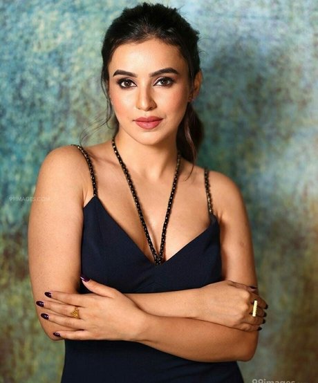 Ankitta Sharma high quality actress galleries