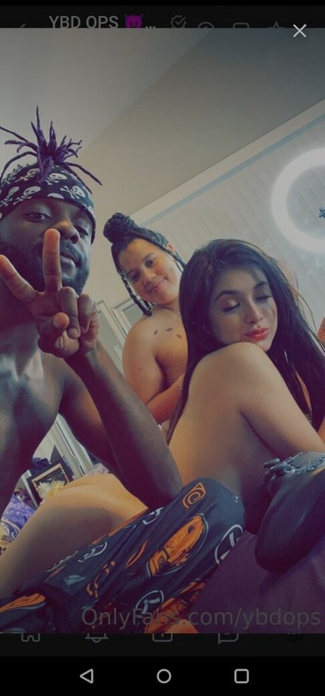 Ashley G pornstar naked photo