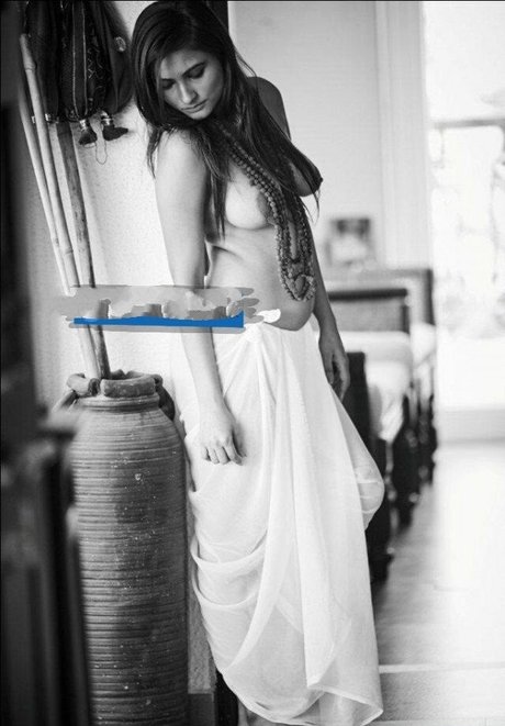 Desi NRI nude actress archive