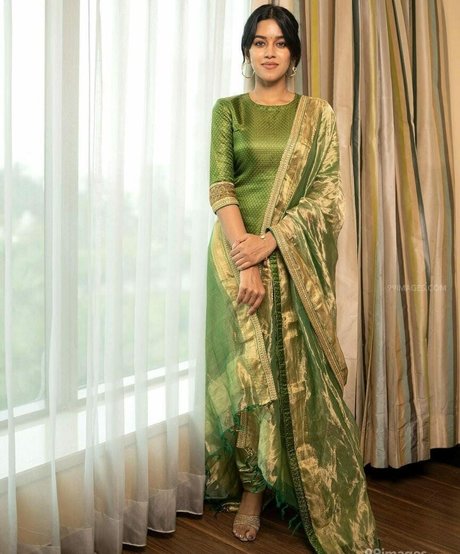 Mirnalini Ravi pornstar erotic pic