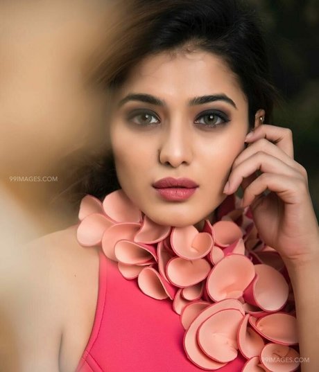 Ketika Sharma model free photo