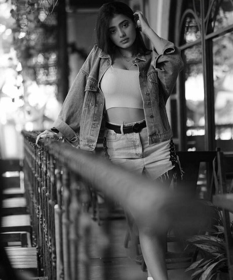 Ketika Sharma hd star photos