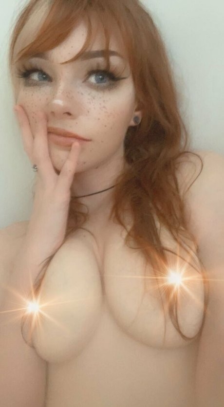 Eevee Nicole Davis adult actress image