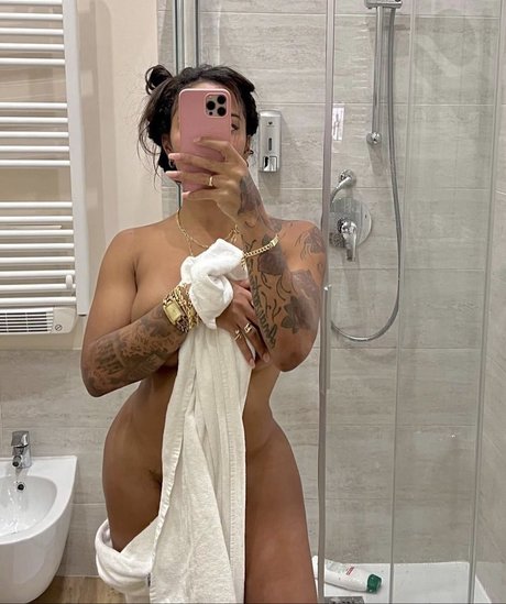 Krissttal Ruizz hot model galleries