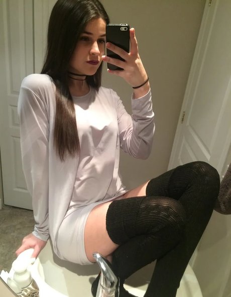 Jencion nude star img