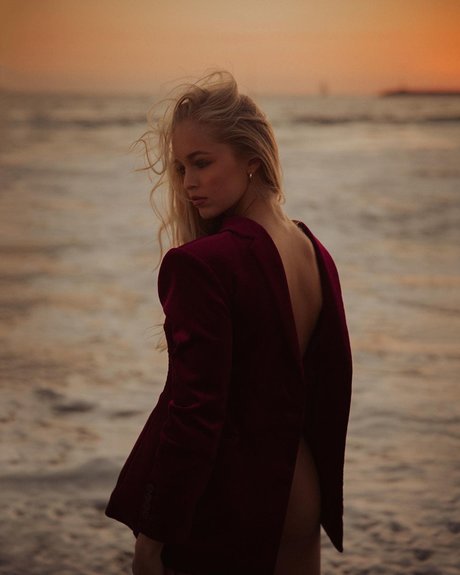 Julia Tychoniewicz star exclusive pictures