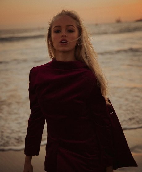 Julia Tychoniewicz star sex galleries