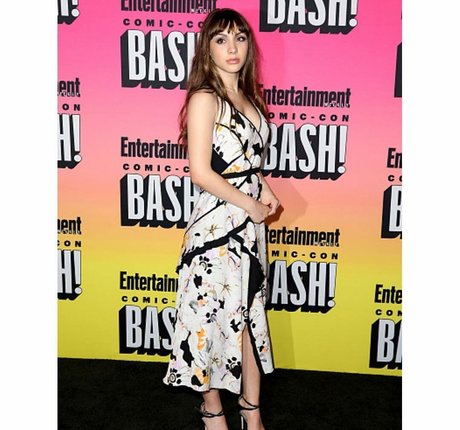Hannah Marks exclusive actress pictures