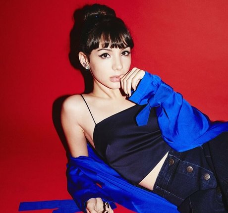 Hannah Marks top star photo